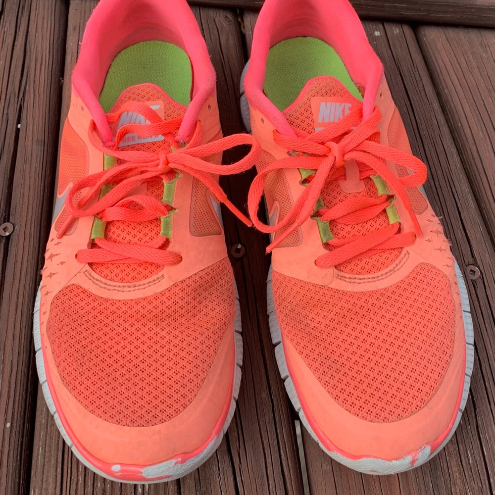 Women’s Nike athletic running shoes stylish